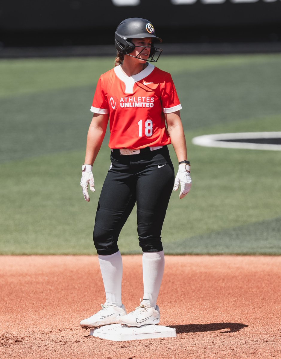 A lot of female athletes are afraid to eat more. But eating more made the biggest difference for me 

Freshman year of college: 3 XBH
Senior year (added 15lbs): 28 XBH
Now (added 15 more lbs): still a decent combo of speed &amp; power at age 29 (31.5 inch vert &amp; almost 19mph sprint)
