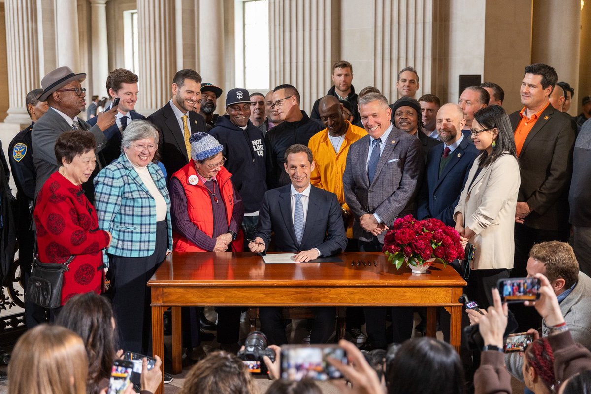 Today, I signed the Fentanyl State of Emergency Ordinance, marking a significant step in tackling the crisis on our streets.

Thanks to the overwhelming support of the Board of Supervisors, we are getting additional tools and authority to treat this like the emergency it is.

The