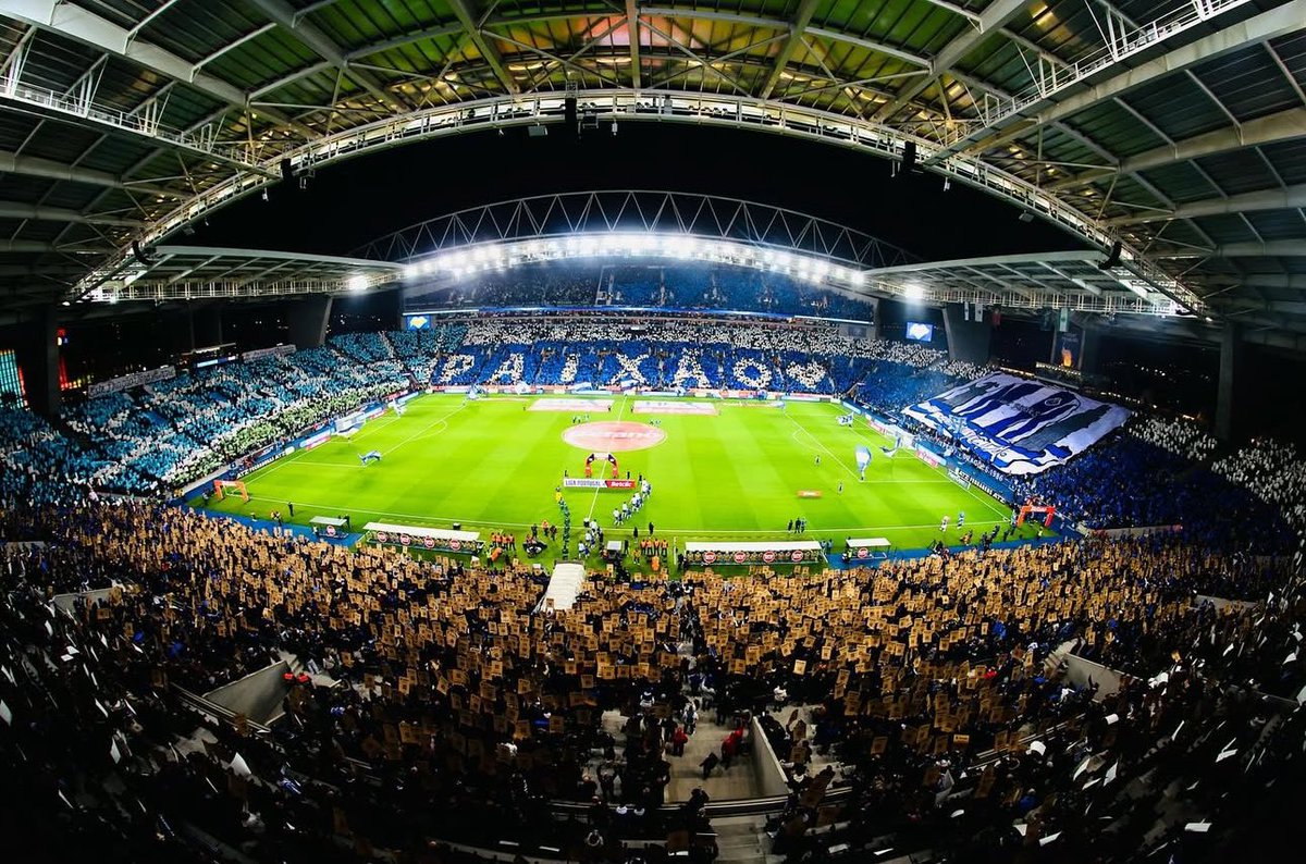 Dia de Futebol Clube do Porto. 

Dia de noite Europeia no Estádio do Dragão. 

Ganhar, Juntos.💙