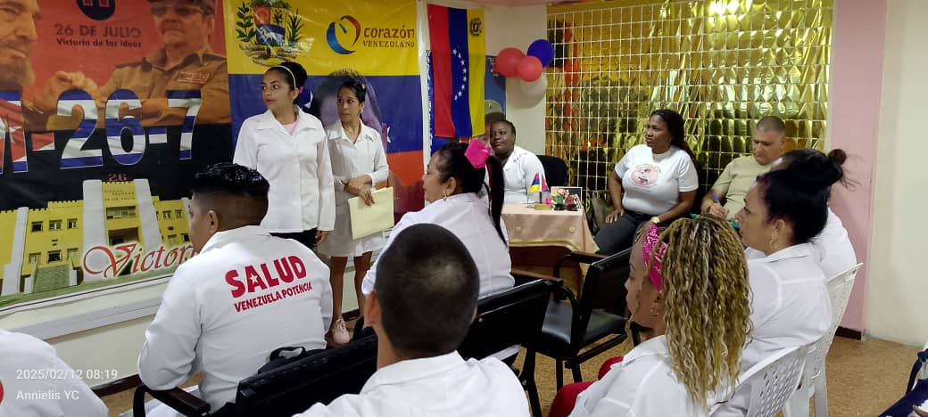 SosaAlexey's tweet photo. Estado Delta Amacuro Municipio Tucupita. Se realiza el Acto de Bienvenida a Colaboradores de Nuevo Ingreso al Estado. Con la Presencia de la Dra Yoanes Bueno Delis Jefa de la MMC en el Estado. Y Funcionario Estaduales .
@cubacooperaven 
@FerathR63646
@DrYusleivy 
@delta1310432 https://t.co/bhiZfOmTyq