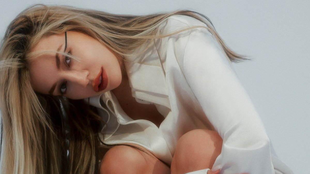 Info Ava Max tweet media