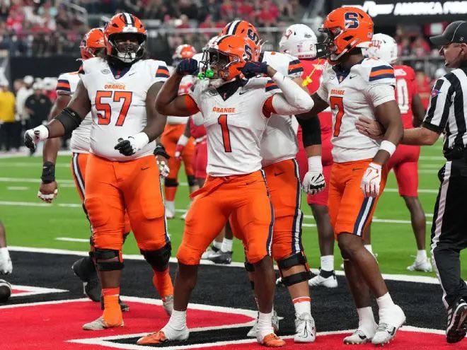 Q'mari โ Big Q โ Hudson (@qmarih_1) on Twitter photo I am very excited and blessed to say i have received my first division-one offer from <a href="/CuseFootball/">Syracuse Football</a> thank you <a href="/drwilliams131/">Dale Williams</a> for the opportunity <a href="/cookrkc12/">Coach Rashad Cook</a> @CoachDuncanOL <a href="/saved_x_love/">Eric Black Jr</a> <a href="/WBBruinsFB/">WBHSfootball</a> I am very excited and blessed to say i have received my first division-one offer from <a href="/CuseFootball/">Syracuse Football</a> thank you <a href="/drwilliams131/">Dale Williams</a> for the opportunity <a href="/cookrkc12/">Coach Rashad Cook</a> @CoachDuncanOL <a href="/saved_x_love/">Eric Black Jr</a> <a href="/WBBruinsFB/">WBHSfootball</a>