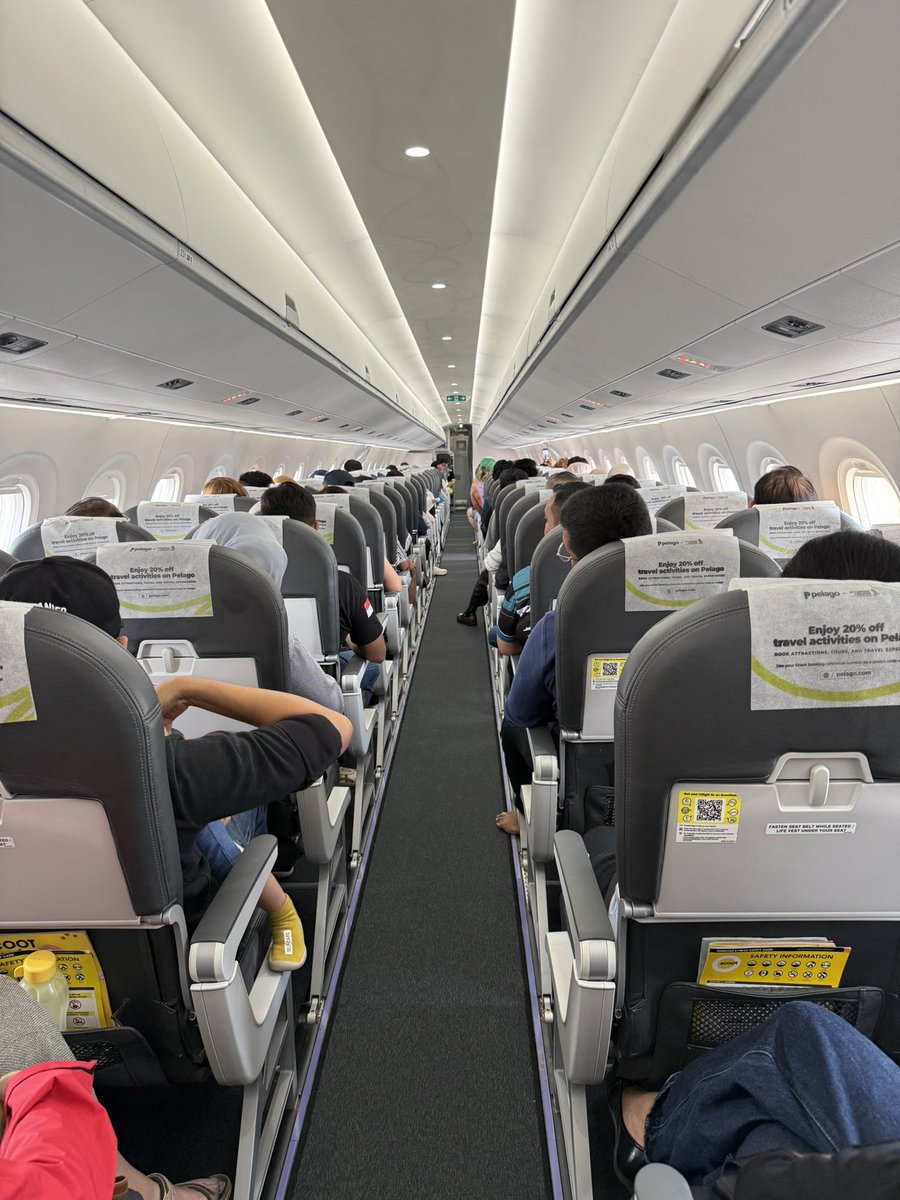 Rawnaphoto's tweet photo. Dari row 16 - 25
Dan make sure ambil seat A&amp;F https://t.co/2ZT14BaR2x