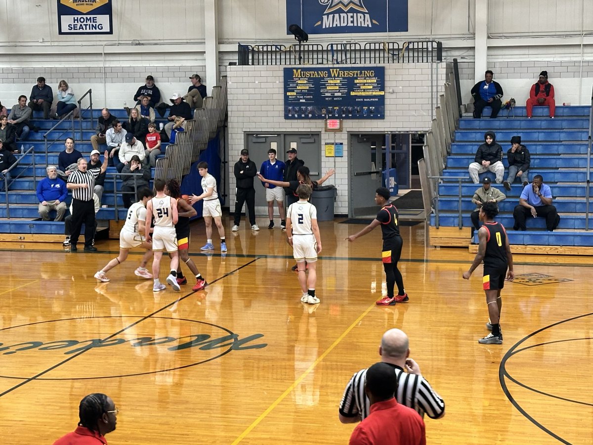 Jags out at Madeira tonight. Currently trailing 12-10 in the 2nd quarter.