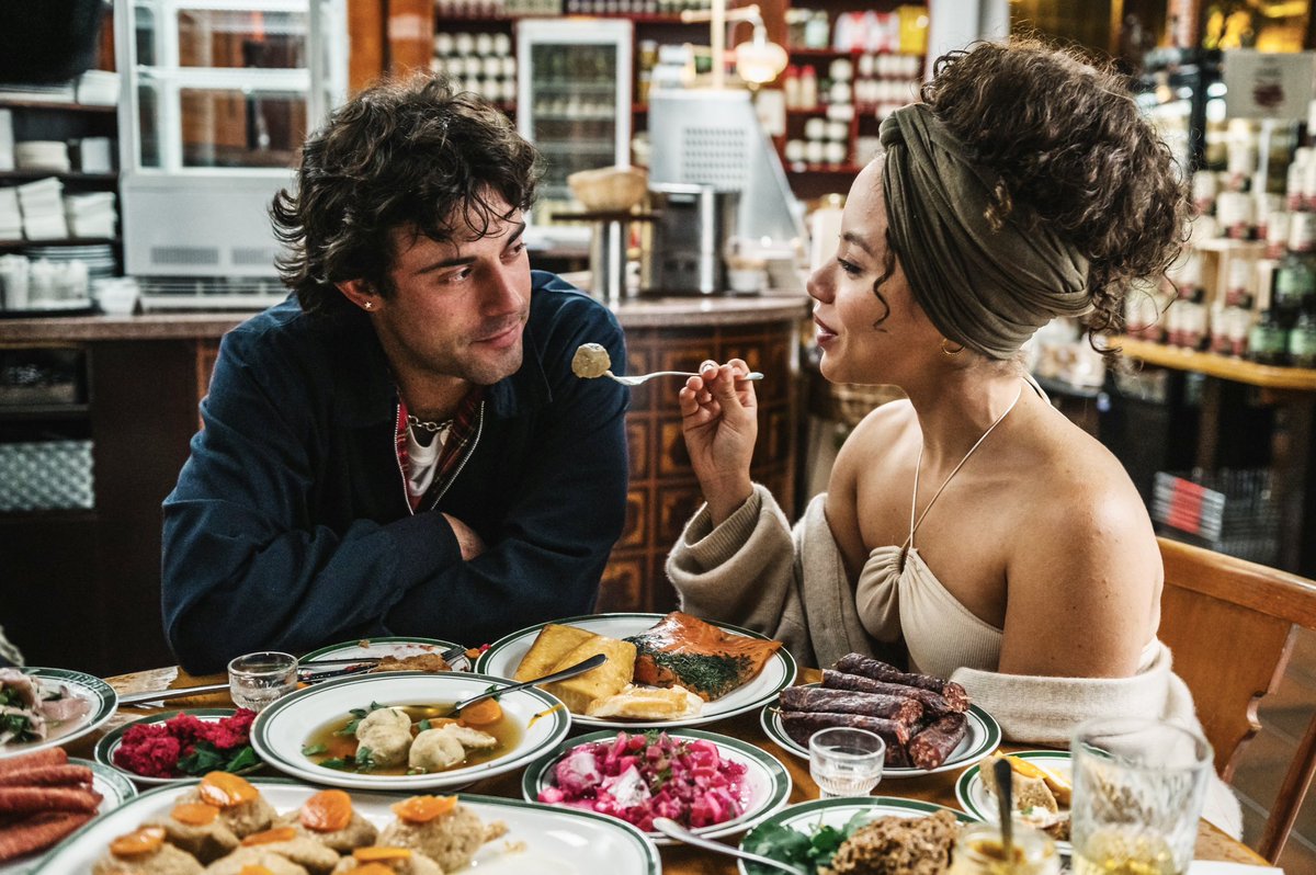 BerlinBeyond's tweet image. 🎞️ #InOurCommunity: West Coast Premiere of THE ZWEIFLERS (Episodes 1-3) at @SFJewishFilm WinterFest on Feb. 23rd 7pm @ Vogue Theater, SF: "When the patriarch plans to sell his deli empire, it causes a shift for the whole extended family to navigate." jfi.org/programs/calen…