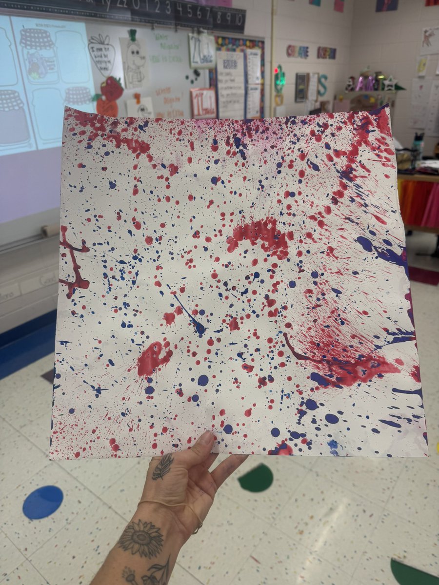 ms_stowers's tweet photo. Splatter Art by 5th grade !!! Inspired by Artist Jason Pollock ! https://t.co/YM6OgYB2fD