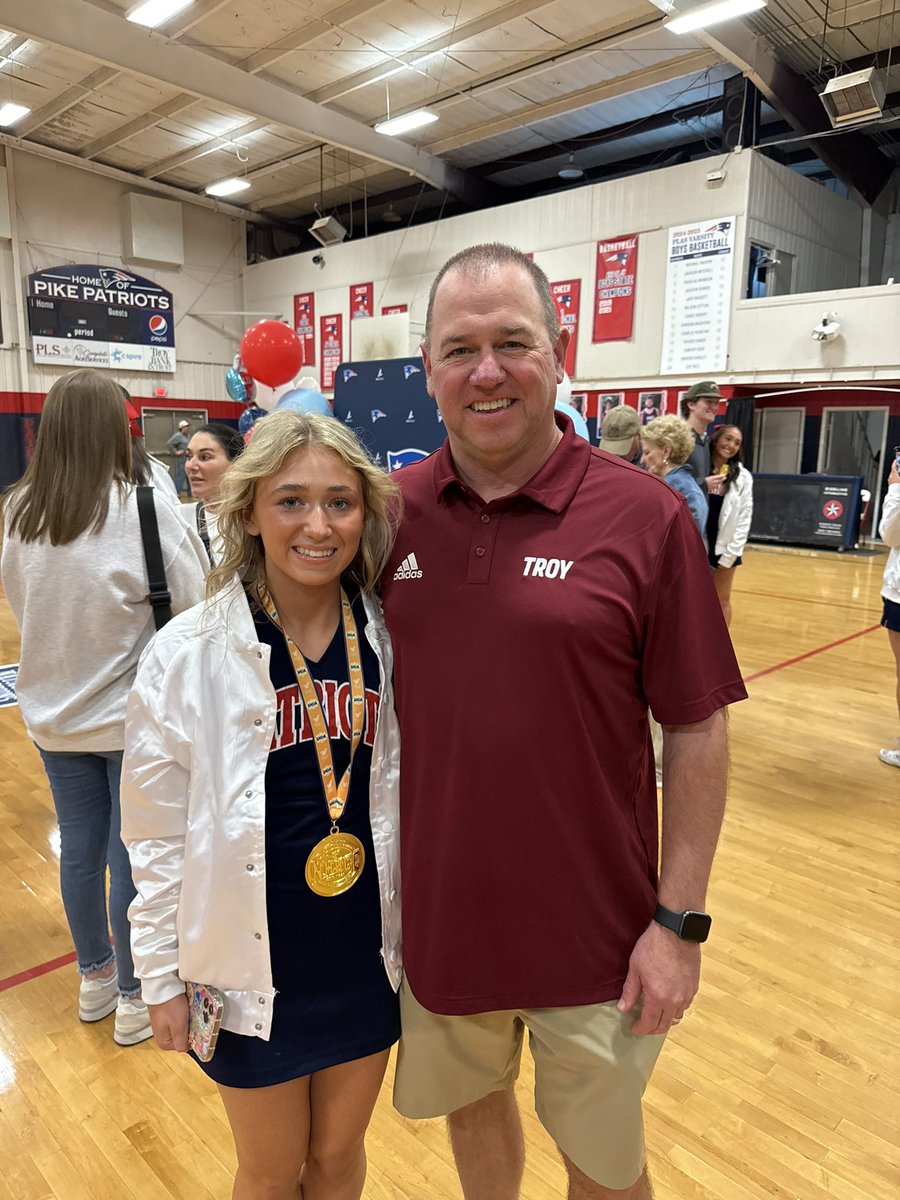 Finally got a pic with a National Champion!  Congrats to Heidi and Pike Lib Cheer on a great season!
#2025UCANationalChampion