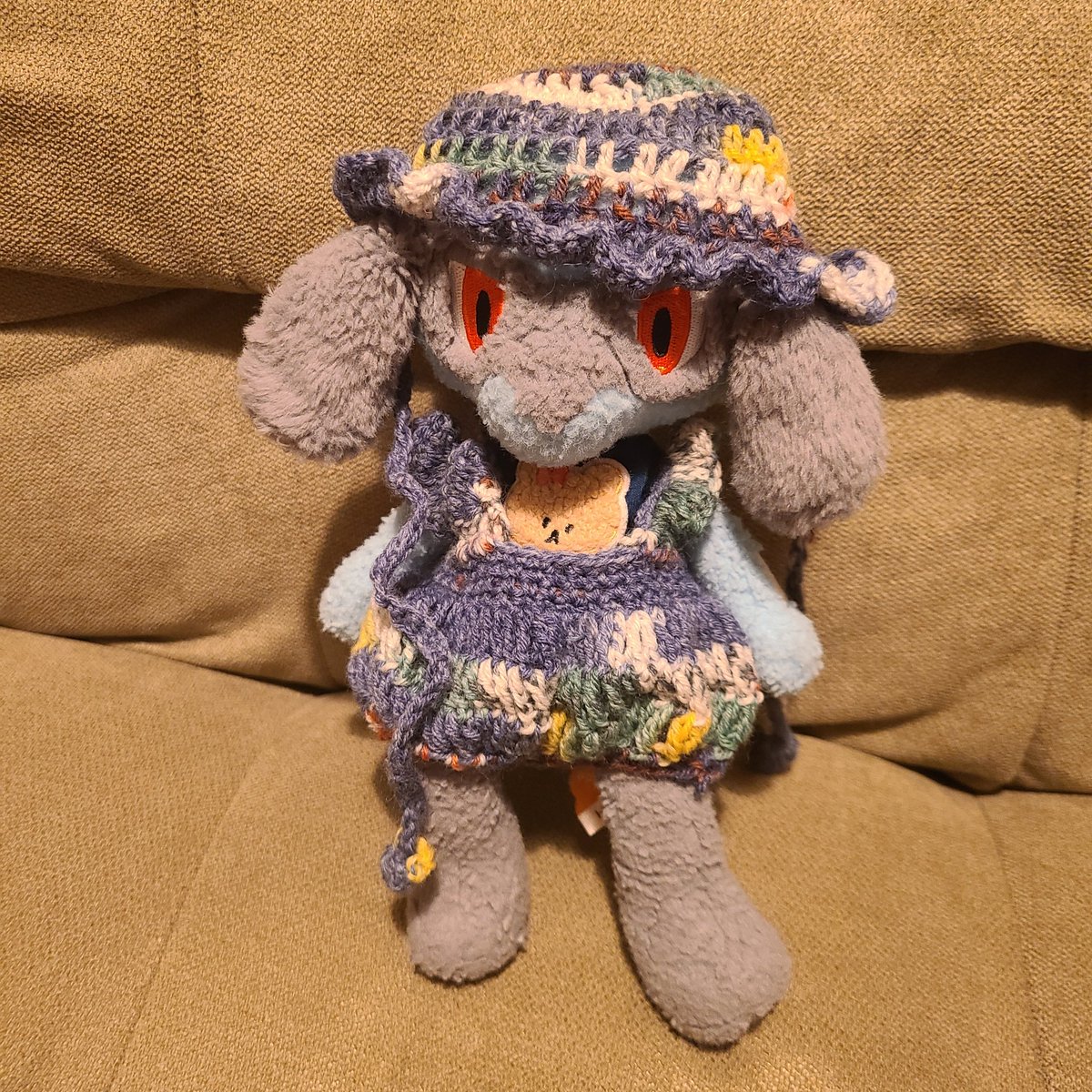 りおるの新しいお洋服だよ！サスペンダー付きかぼちゃパンツだって～帽子とセットで着るの