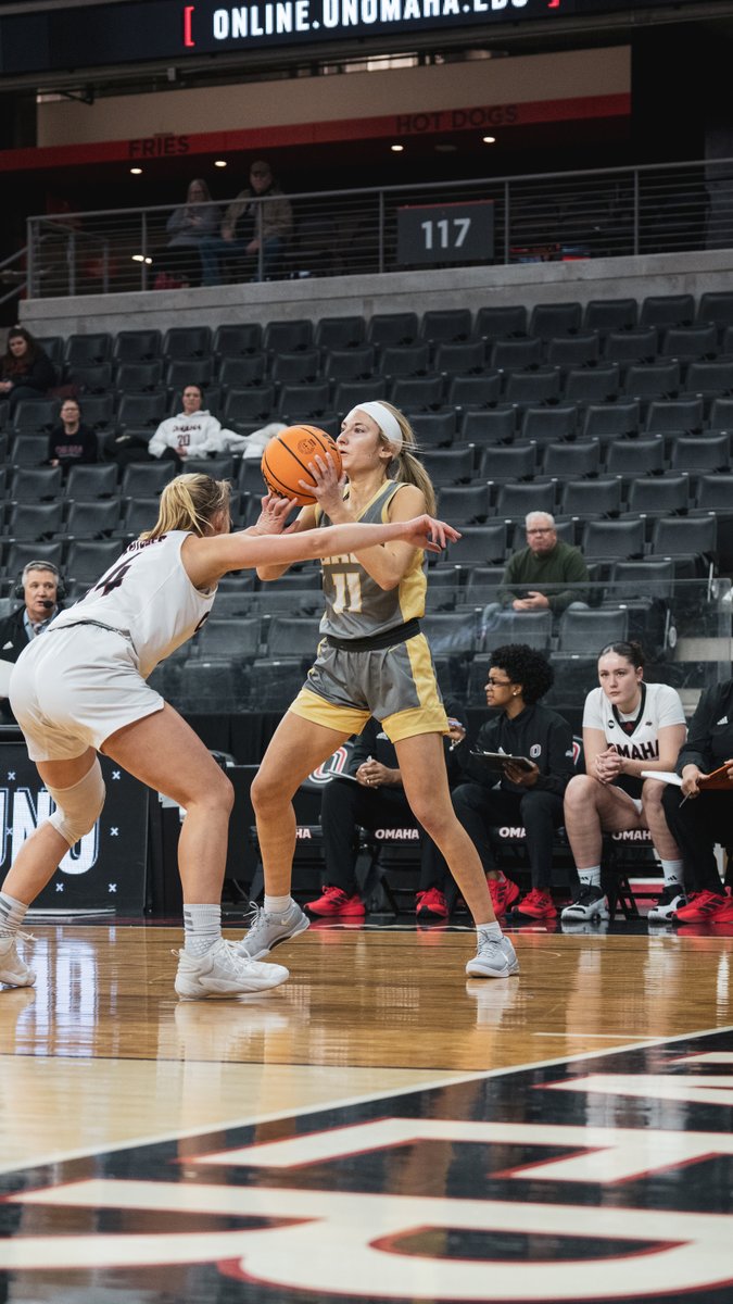 First ten down! ⏬

EQ1 | #ORUWBB 26, Omaha 15