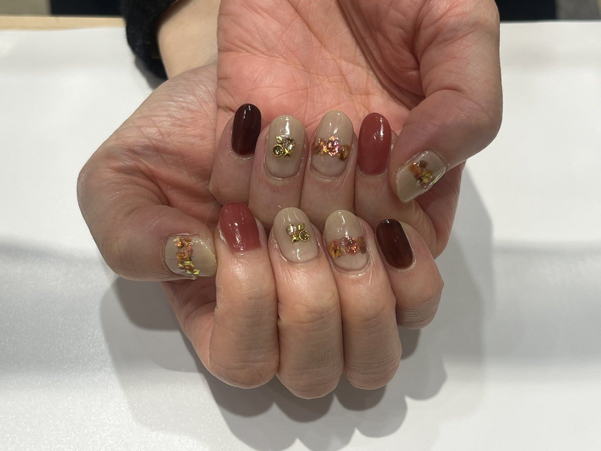_riko_nail_'s tweet photo. ❁𝕟𝕒𝕚𝕝 𝕞𝕠𝕕𝕖𝕝❁

🩷2月17日 10時

🤍デザインコース
　  ￥4,990→ #無料✨

🩷渋谷7分／神泉3分

🤍注意事項と条件をお読みの上、
　  両手のお写真をDM下さい🙇✨

#ネイルモデル #ネイルモデル募集 #ネイルモデル無料 #サロンモデル #無料ネイル #渋谷ネイル https://t.co/zvlkdd5JwE