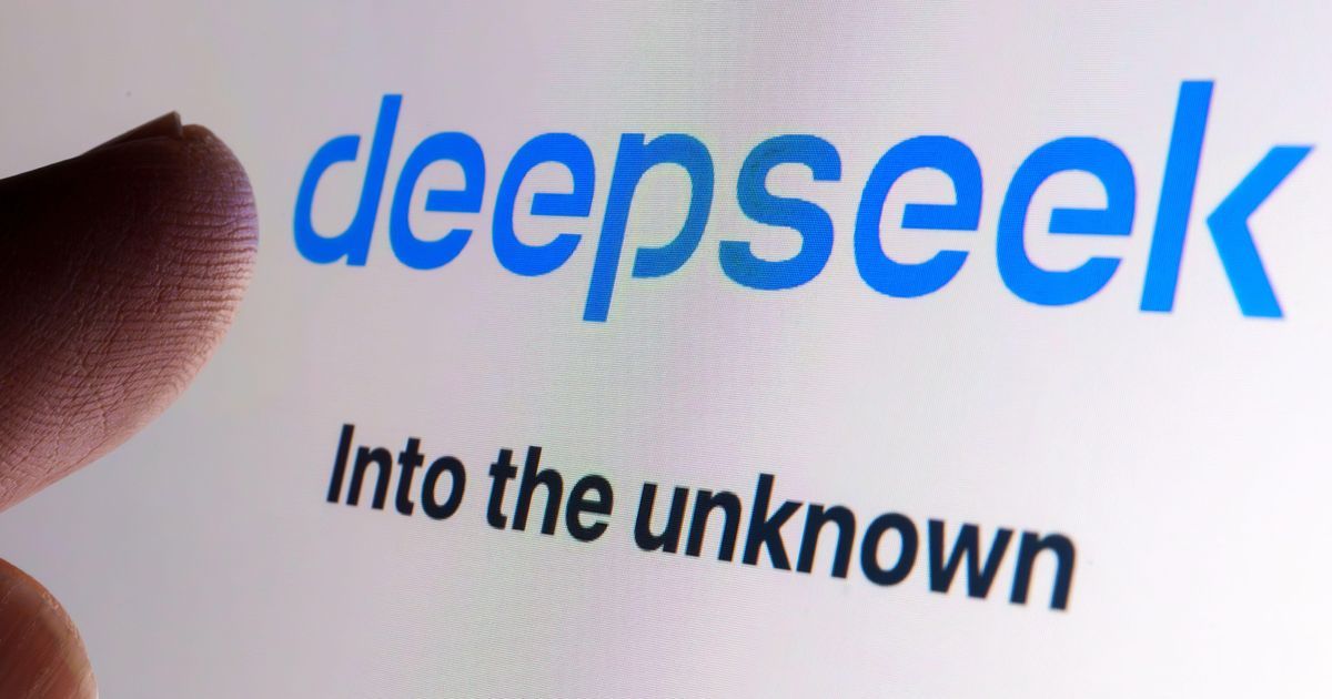 DeepSeek AI Fails Multiple Security Tests, Raising Red Flag for Businesses. #technology #AI <a href="/darkreading/">Dark Reading</a> #Cybersecurity buff.ly/3CHDWGX