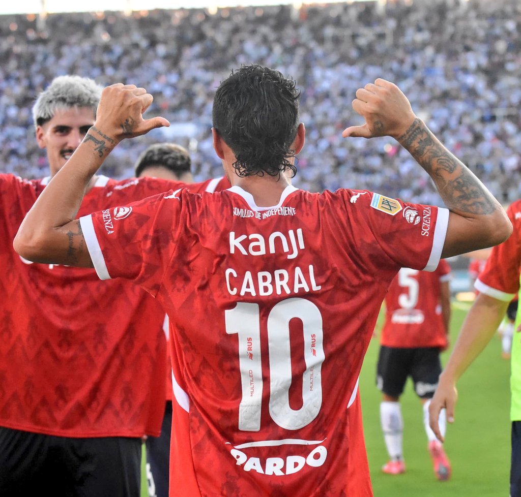 un 10 como los de antes, una animalada lo de cabral😍😍😍