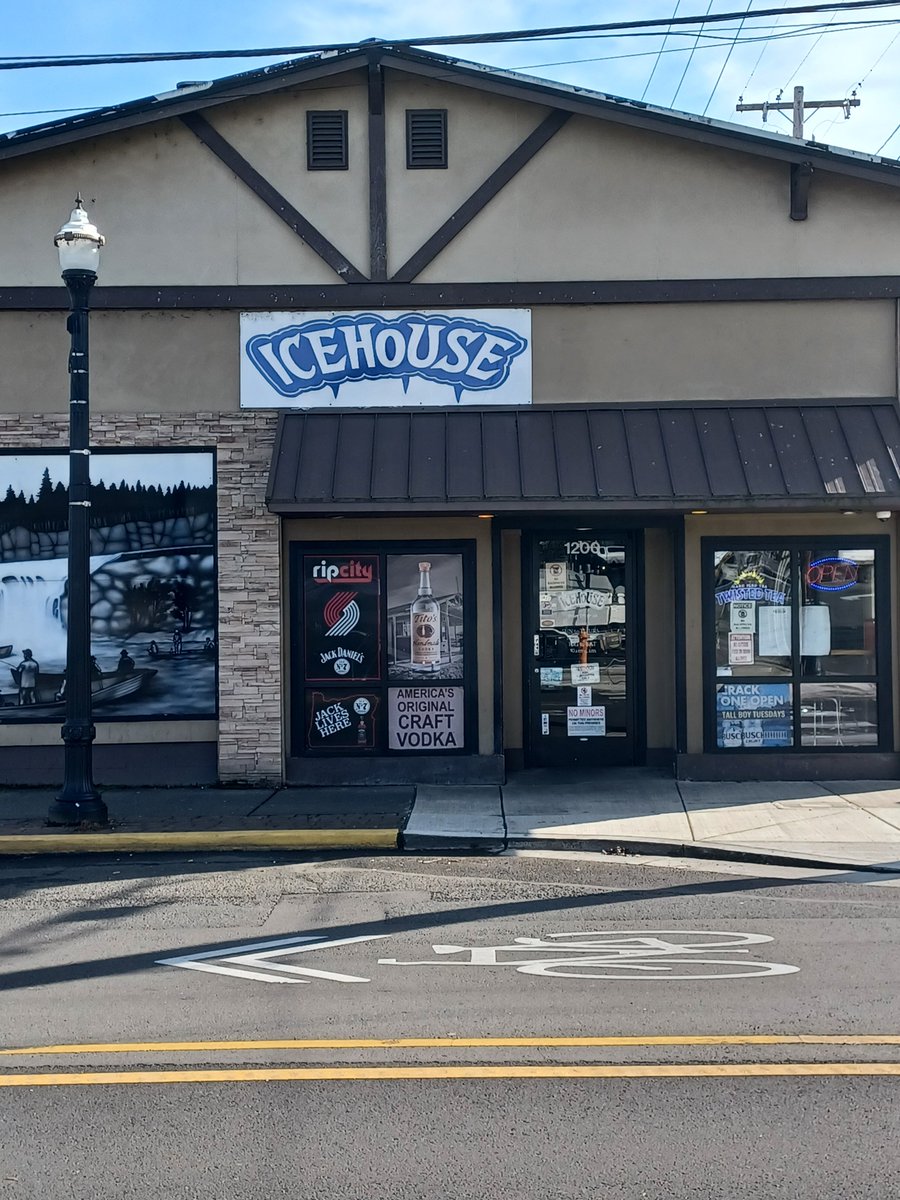 Be HERE at 11:00am (PST) this Saturday if you want to see the Portland Pickles film "Pickles, Pickles, Pickles". The doors open at 10am.
I'll be there, and I hope to see you as well.