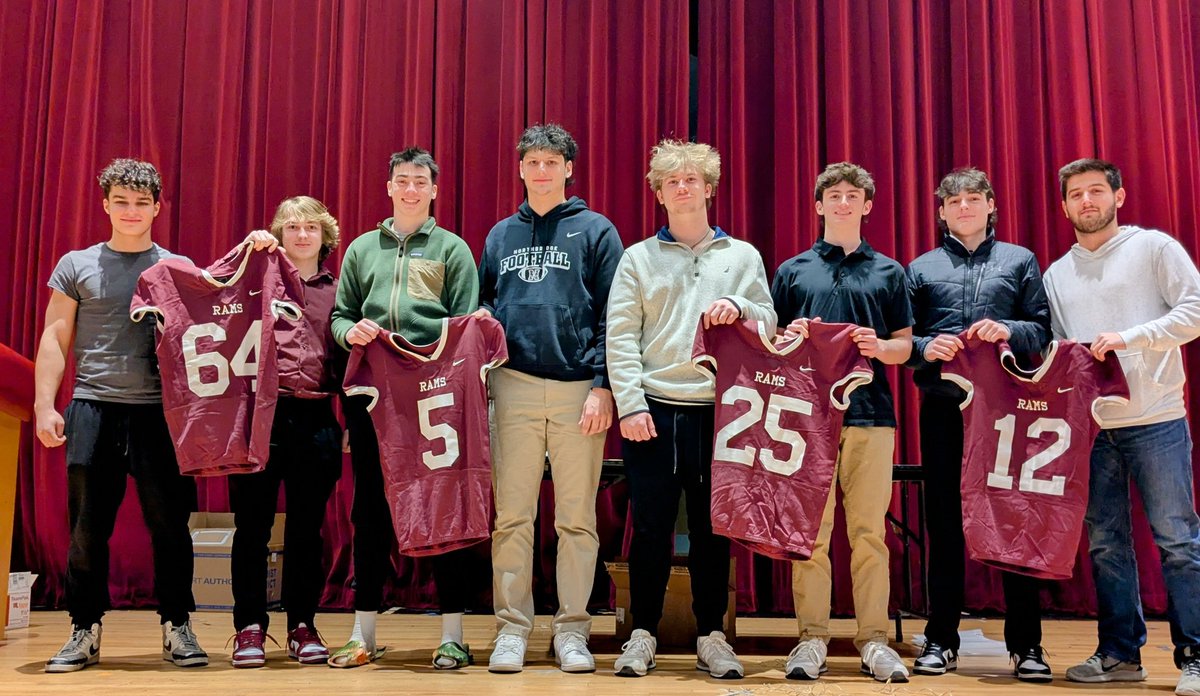 📢 We have some new captains 📢

Congratulations to these four:

Chase Lawson - Nate Falconer
Joel LaChapelle - Antonio D'Alfonso

Lead the way!

Thank You to our outgoing Captains:

Jarek Wenc - Ben Direnzo
Caden Mastroianni - Dave Scichilone

Great team dinner and awards night!