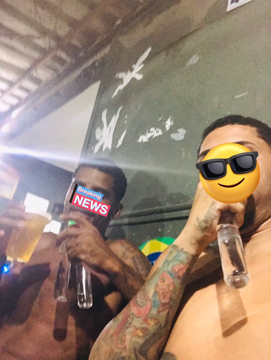 Mandelacxd33's tweet photo. Na rlk tá eu tá o bate falta ❤️🚩@diifalta__ https://t.co/IQ75bN2VTR