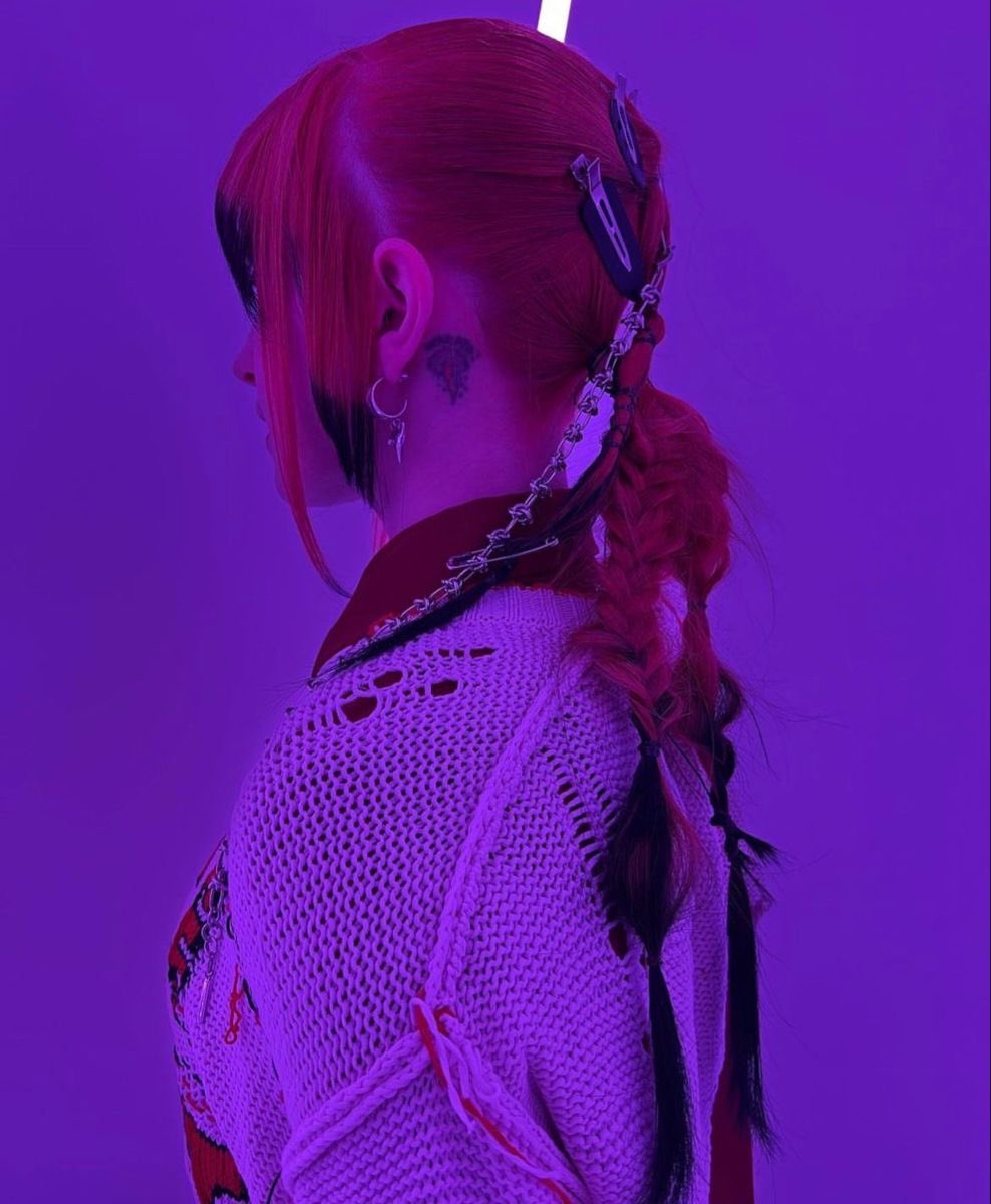 ohhayalex_'s tweet photo. i am once again thinking about how sick these hairstyles were….hayley tiw era you will always be famous https://t.co/YagvY7MwZI