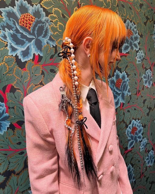 ohhayalex_'s tweet photo. i am once again thinking about how sick these hairstyles were….hayley tiw era you will always be famous https://t.co/YagvY7MwZI