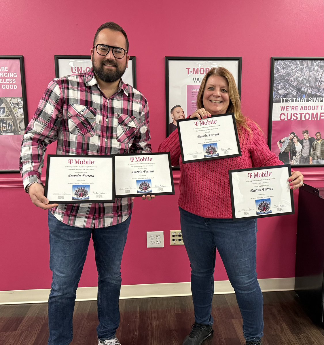 Cindy Falkner (@cindyfalkner) on Twitter photo Huge congratulations to <a href="/DarFerrera/">Darvin Ferrera</a> and the Lincolnton team on taking home amazing awards to close out 2024. Darvin and his team were not only top Store in Oct., and Nov.. They were also Top store in Q4 and Top 20% on the leaderboard for the entire year of 2024. Congratulations! Huge congratulations to <a href="/DarFerrera/">Darvin Ferrera</a> and the Lincolnton team on taking home amazing awards to close out 2024. Darvin and his team were not only top Store in Oct., and Nov.. They were also Top store in Q4 and Top 20% on the leaderboard for the entire year of 2024. Congratulations!