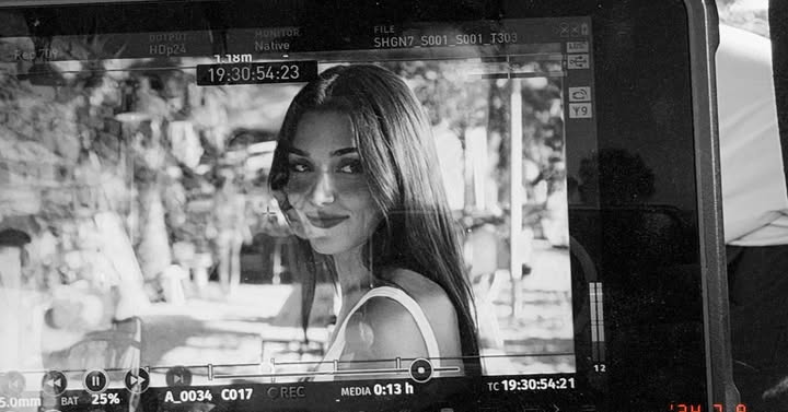 hande_latam's tweet photo. Hande via post; Ultimos 2 dias para Asli y Ege. un pequeño spoiler no vendra mal ¿verdad 💨🌊

#HandeErçel • #Handemiyy https://t.co/8hab8lGrIj