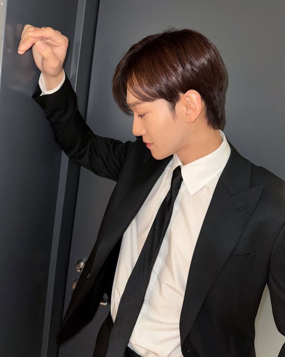knockknock0408's tweet photo. CBX https://t.co/tZNcBbJYHr