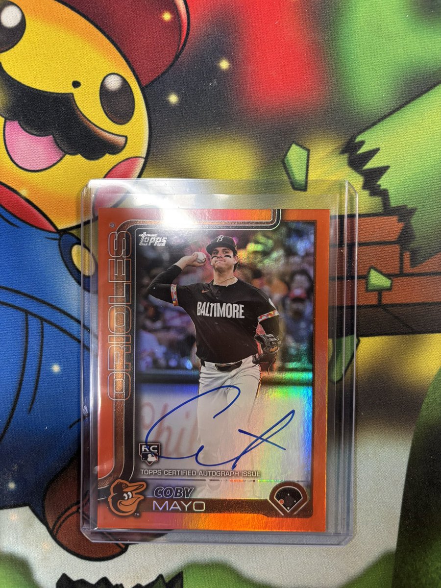 vDomm_'s tweet image. What does one do with this? Just pulled it out of a Jumbo @CardPurchaser