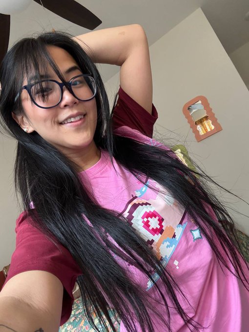 who need a gf (serious) https://t.co/8KBZ2KySrT