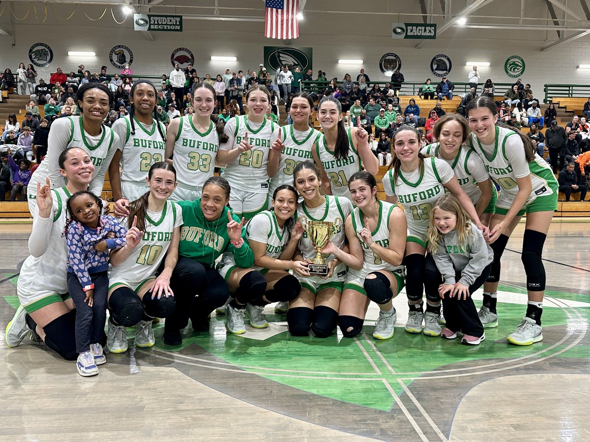 the TEAM, the TEAM, the TEAM 🏀💚

#CultureWins | #RunAndHunt