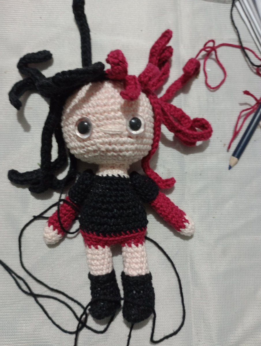 Até bagunçado esse cabelo combina com as músicas da personagem 🤭🤭