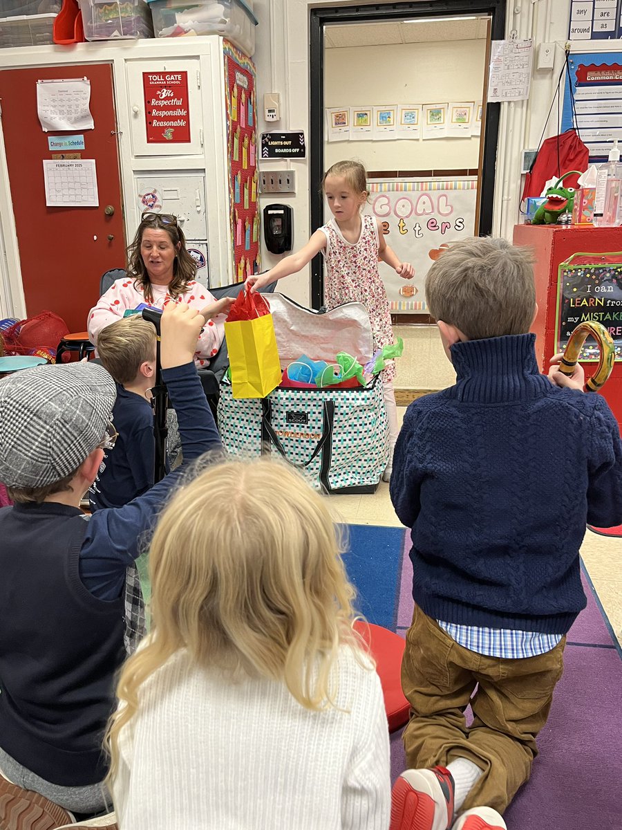 Debbie Booz tweet media