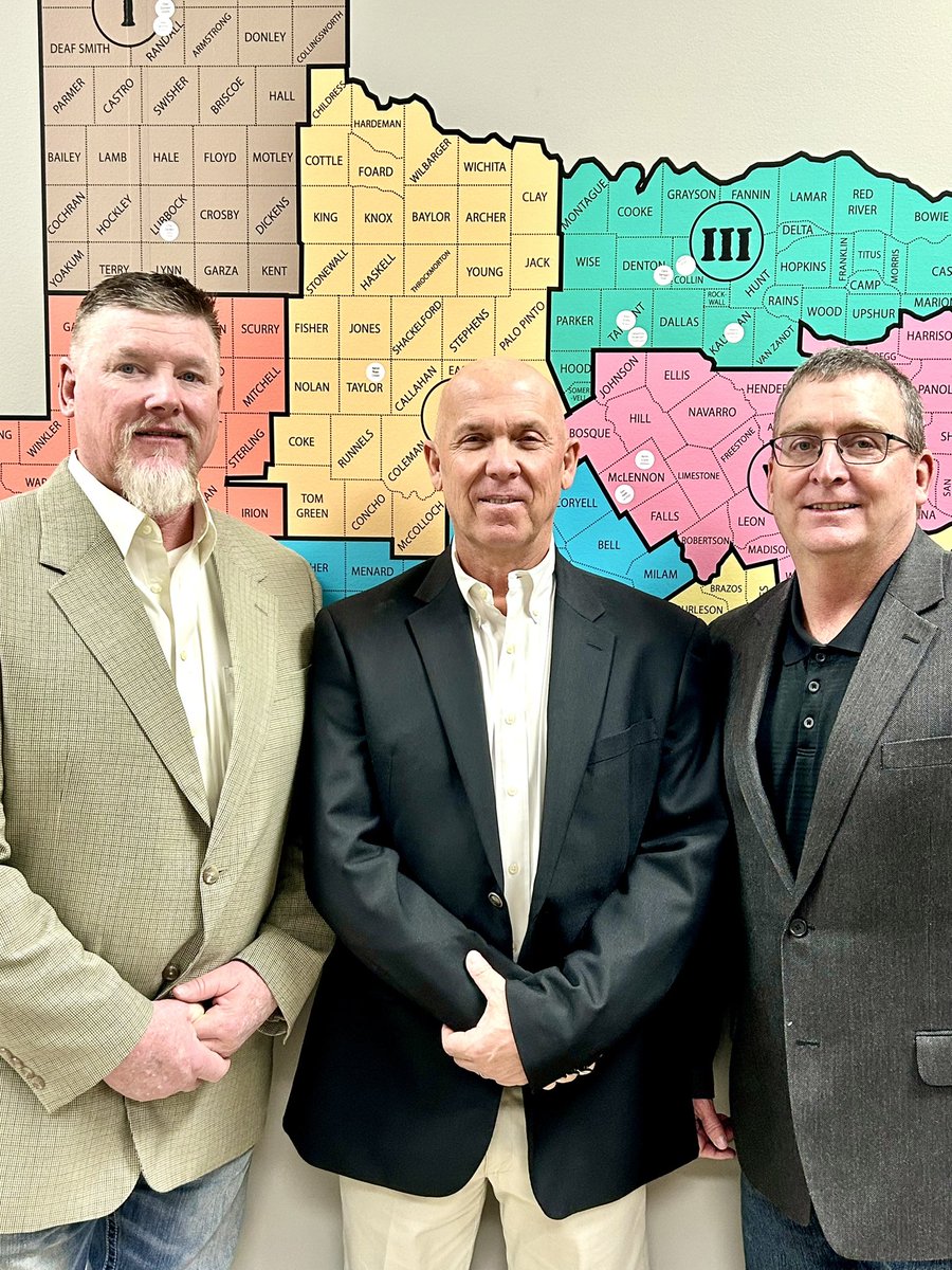 coachfullen's tweet photo. Had a great time with Coach Warren &amp; Coach Cox at THSCA HQ preparing for Coach Warren’s upcoming Hall of Honor induction.
Appreciate what these two STUD coaches have done for me and @AbileneEagleFB
@THSCAcoaches https://t.co/F0EihGqD8V