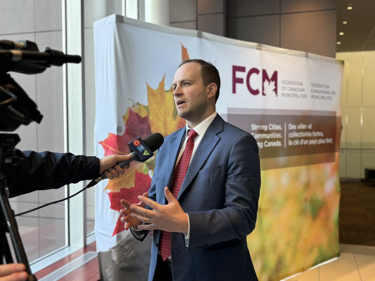 Building relationships with municipal and environmental leaders in Fredericton where I spoke at the <a href="/FCM_online/">Federation of Canadian Municipalities</a>'s Sustainable Communities Conference. 

Sincere collaboration will make a bigger difference than cheap slogans. 

We have a comprehensive set of programs to help build