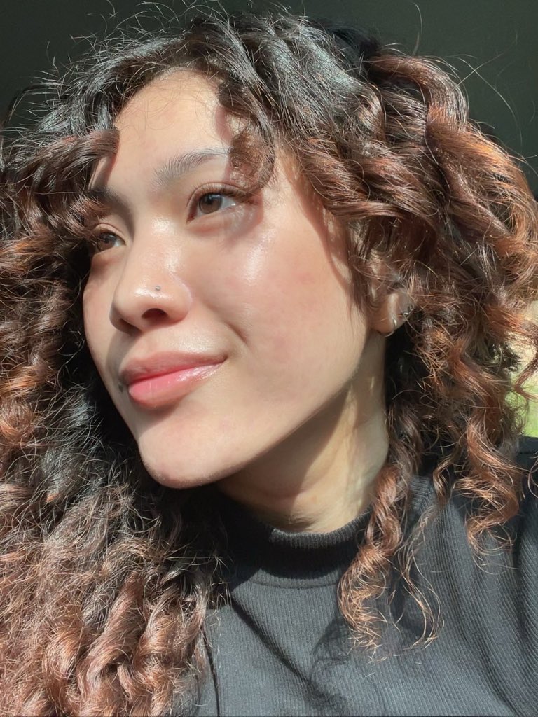 yanaazmill's tweet photo. Hormonal acne sucks, but I did it! I managed to clear my skin within a year🫶🏻

What I did was mostly live a healthier lifestyle + change my eating habit. https://t.co/whFggCi4su
