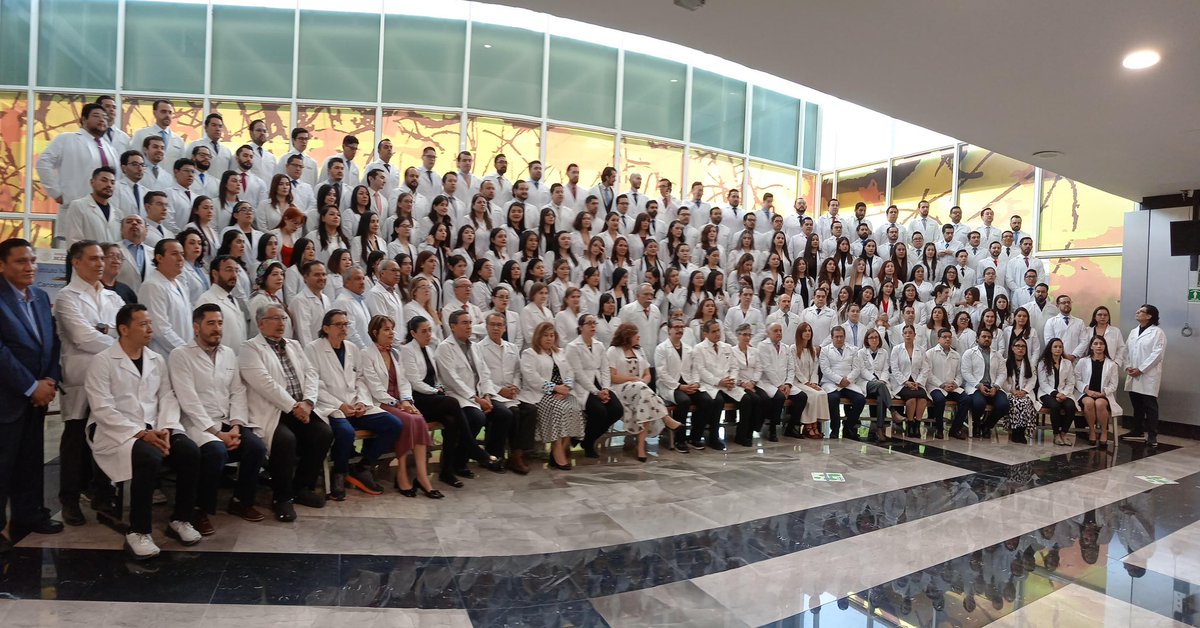Muchas felicidades graduados. INCan