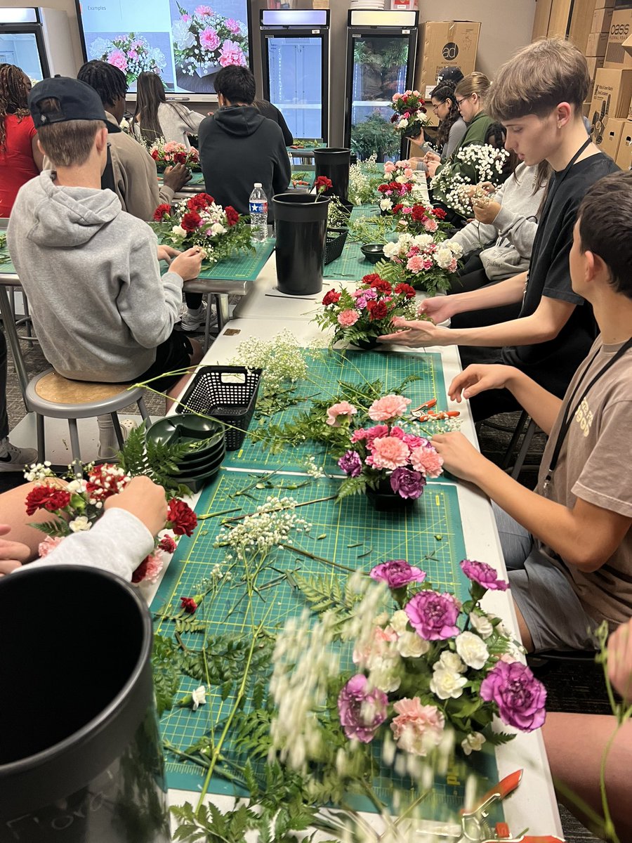 Foster Floral Design tweet media