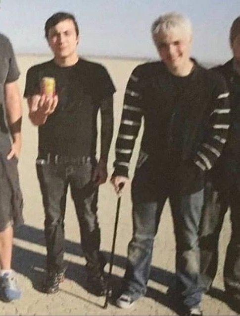 oh would you look at that it's stupid fucking idiot 2000 and freakazoid 3000