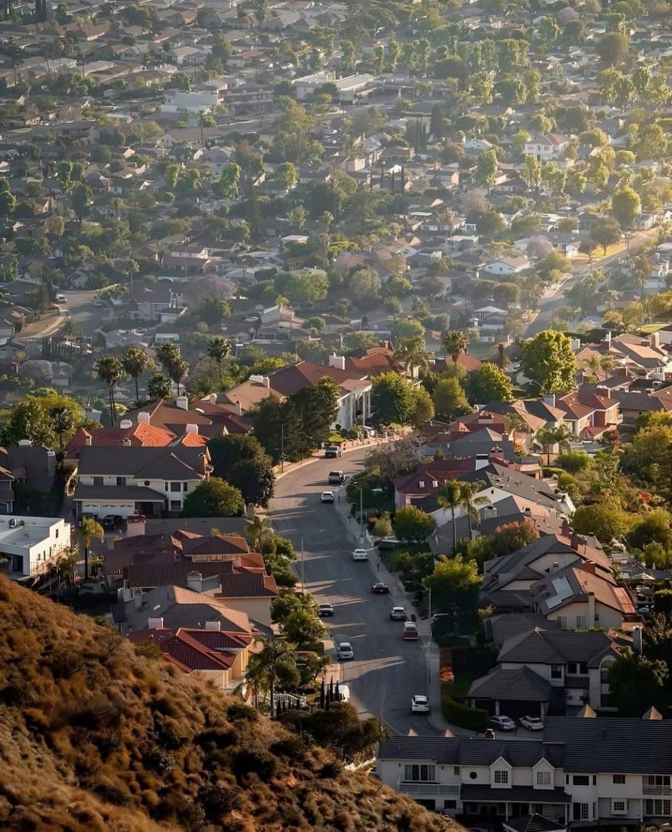 The beauty of Los Angeles before the fire💔
#LosAngeles #LosAngelesFire