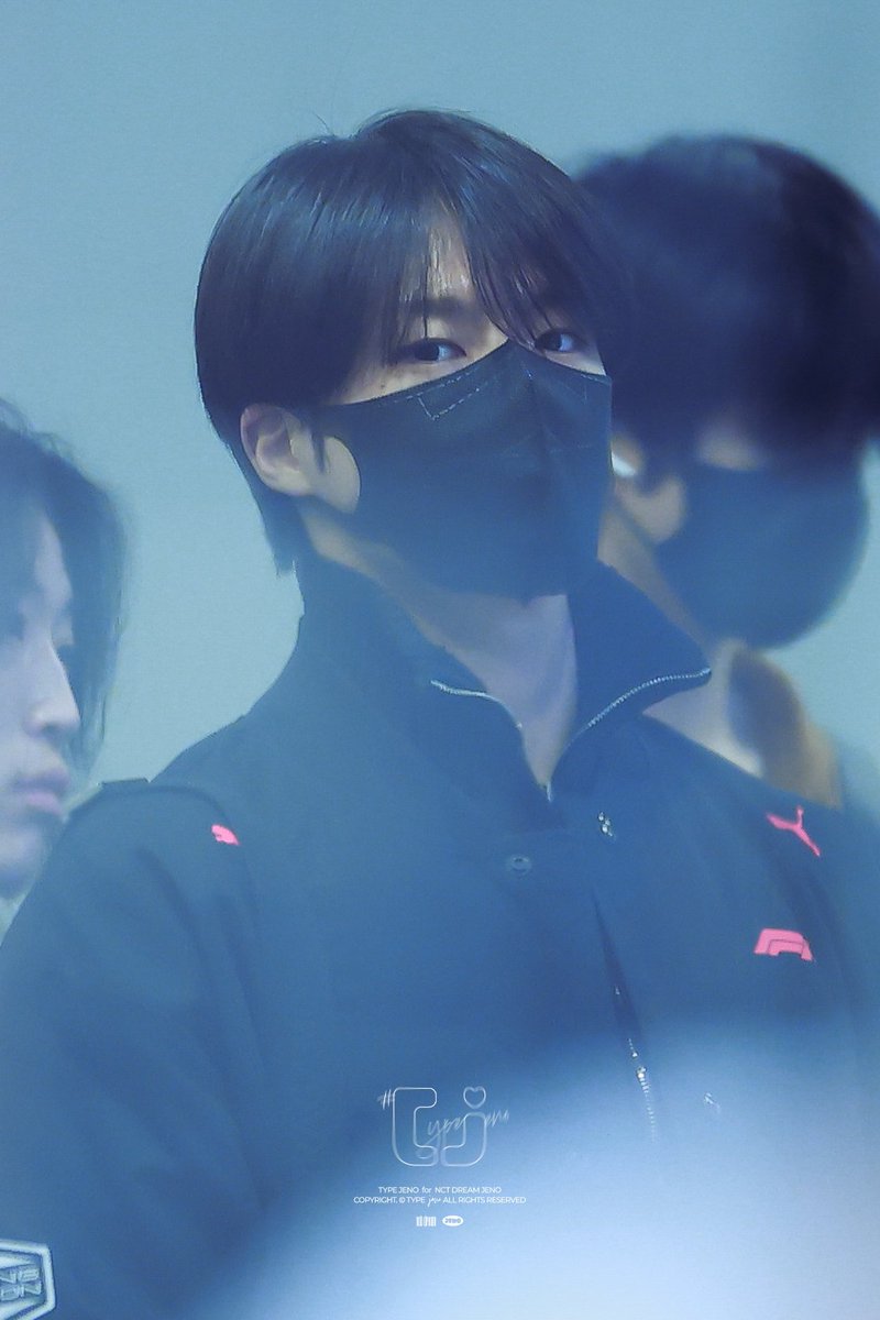 JENO TODAY !! with f1 jacket ???!!! 😭