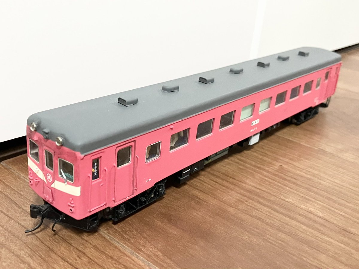 北海道拓殖鉄道キハ301の画像漁っていましたが、ベンチレーターの個数