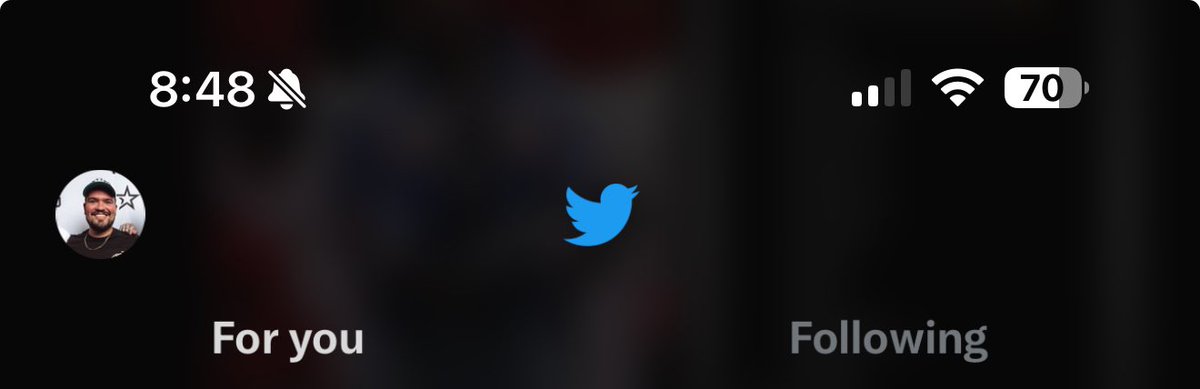 thesecndcoming's tweet photo. @Lolit9a Haven’t updated my app. So it’s still Twitter for me 😄 https://t.co/TQaNb0g9cD