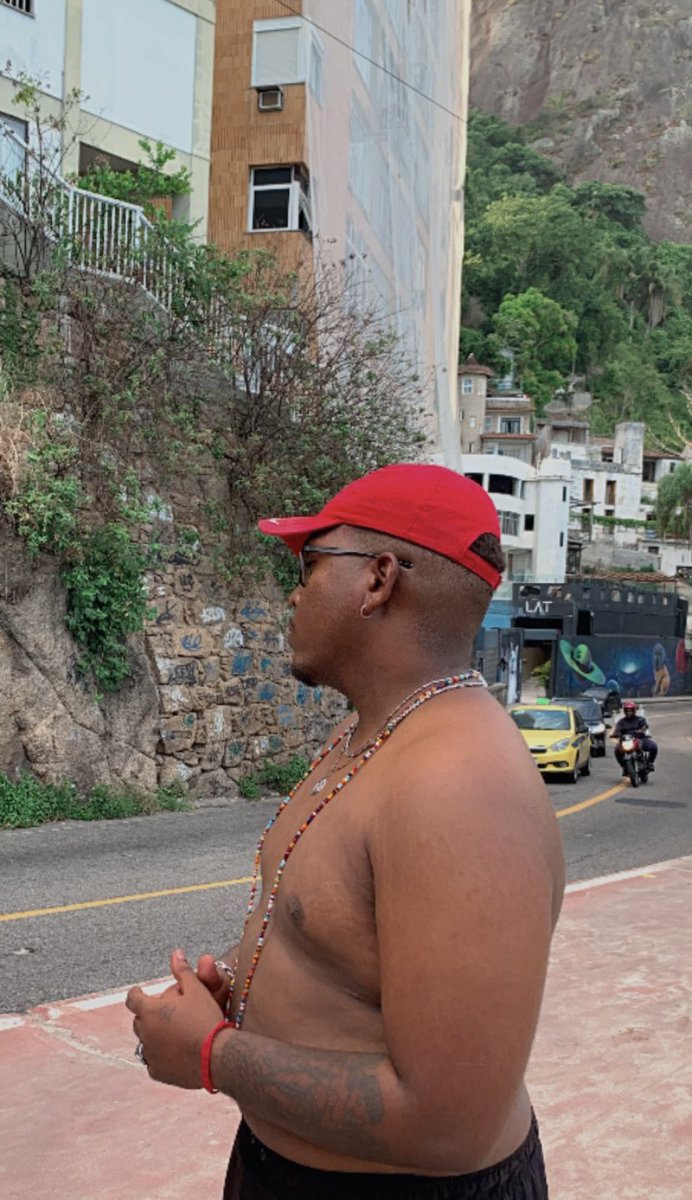 vzdiop's tweet photo. Diop - Quando o morro descer
Em breve nas ruas https://t.co/AqxI8bX9nC