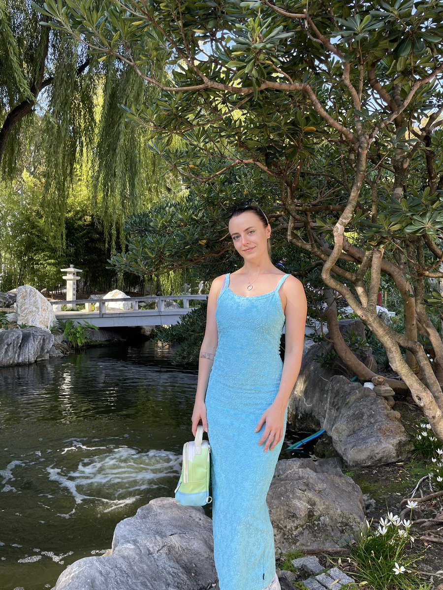 LottieClack's tweet photo. The Chinese Garden of Friendship is beautiful hidden gem tucked away by China Town in the CBD of Sydney! ⛩️

If you’re visiting China Town, I highly recommend you taken a little detour to these gardens for a chill walk and a drink 🏮🍸

#chinatown #sydney #cbd #Australiatravel #CBD #chinesegardenoffriendship #LunarNewYear
