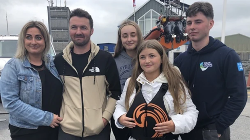 On August 12th, 2020, cousins Sara Feeney (23) and Ellen Glynn (17) drifted out to sea in Galway.

Countless volunteers searched through the night.

Patrick Oliver and his son, Morgan, found the girls alive clinging to a crab pot after 15 hours at sea. 

Nobody gave up on them.