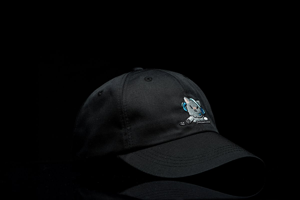VAXEE_Life_JP's tweet image. 【「癒し系」キャップがついに登場!】🎉
🎯以前みなさんに予告していた「癒し系」キャップのサンプルがついに完成しました!
この帽子はかわいらしいだけでなく、刺繍デザインがあなたにたっぷりの温かさと癒しを届けてくれます❤️ さらに、手放せなくなるほど気に入っていただけたら嬉しいです!…