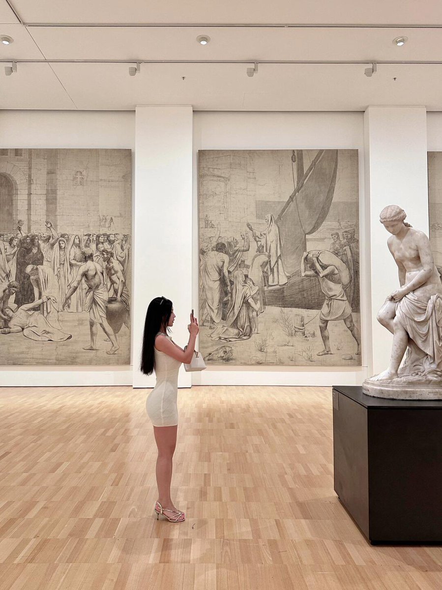 一套皮肤三个人系列