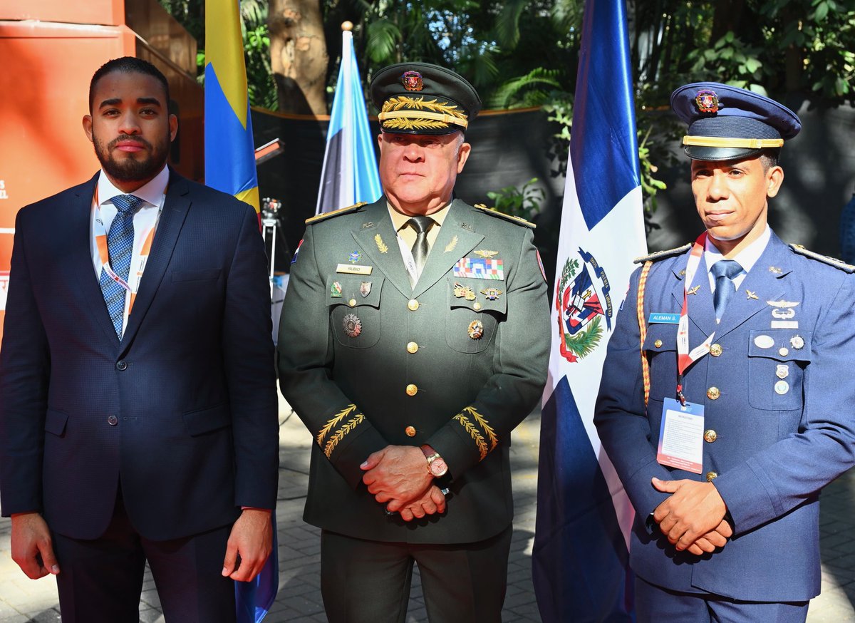 Major General Miguel Ángel Rubio Báez, Vice Minister of Defence for Military Affairs, travelled to India to participate in the 15th edition of Aero India in Bangalore from 10 to 14 February 2025. He also participated in the “BRIDGE – Defence Minister’s Conclave – 2025”.
<a href="/MIREXRD/">Cancillería de República Dominicana</a>