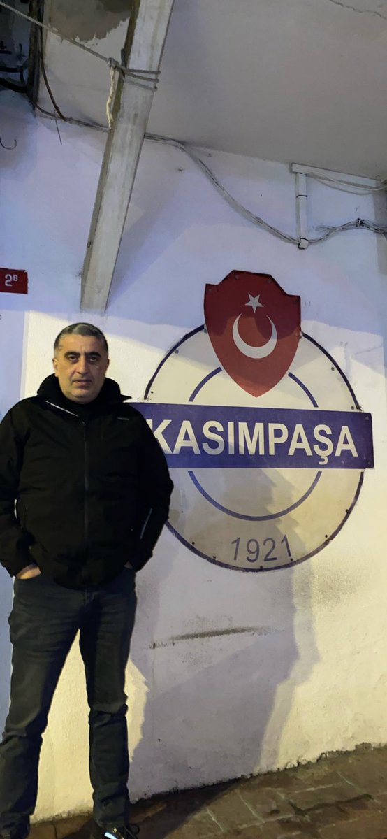 Yaa İlahe-l alemin;hikmetli her işin tefriik olunduğu bu gecede hanemize iman-ı Kamile,Hüsn-ü hatime, Saadet-i dareyn, rızık genişliği,umuru dünya ve ahirette kolaylıklar yazıver. Bizi ve  geçmişlerimizi hakkında yeşil beraat yazılanlara ilhak eyle.
    Hayırlı kandiller.