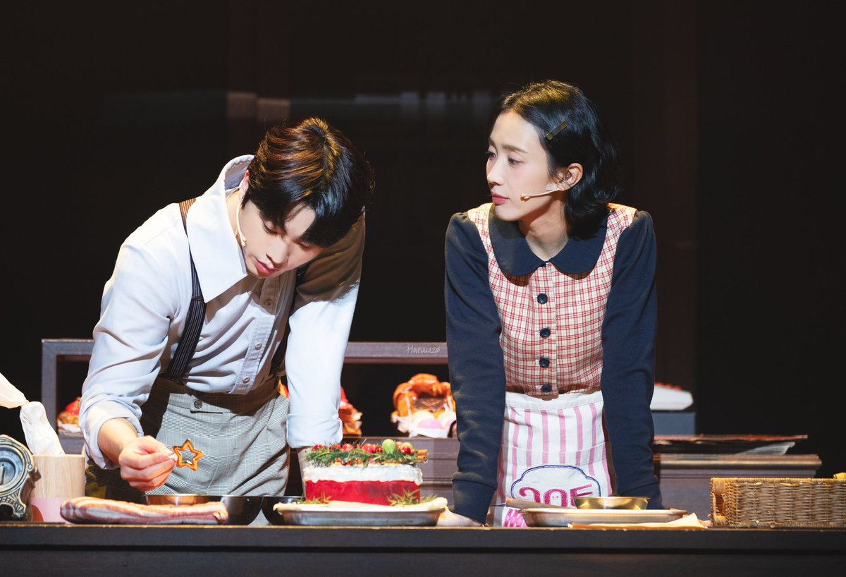 250209 고스트베이커리 👻🌙

스페셜 커튼콜 | 불란서 레코드

유령 | #전성우
순희 | #박지연 

쉬워졌어 널 만난 후 모든 게 조금 더 쉬워졌어

#저장한하루