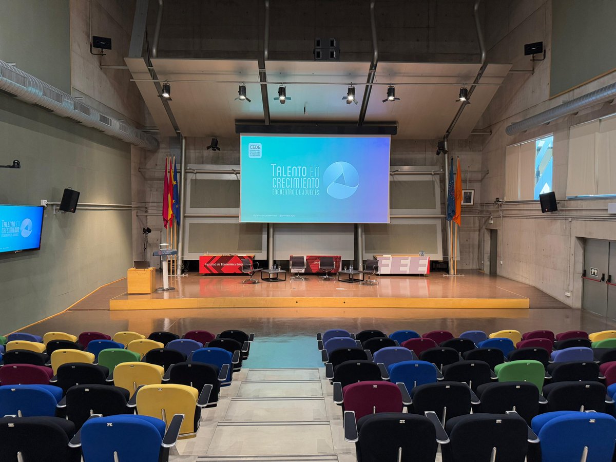 Hoy celebramos una nueva edición de #TalentoEnCrecimiento, en Murcia.

Un espacio dirigido a jóvenes que busca ayudarles y motivarles a encauzar su futuro profesional. 🚀✨ <a href="/EconomicasUMU/">Facultad de Economía y Empresa UMU</a> <a href="/UMU/">Universidad Murcia</a>