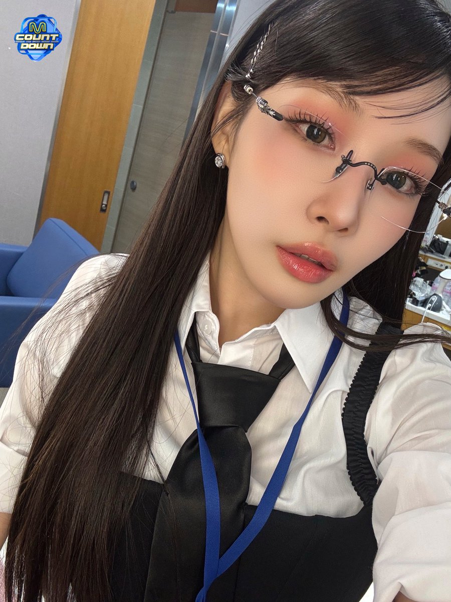 M COUNTDOWN tweet media