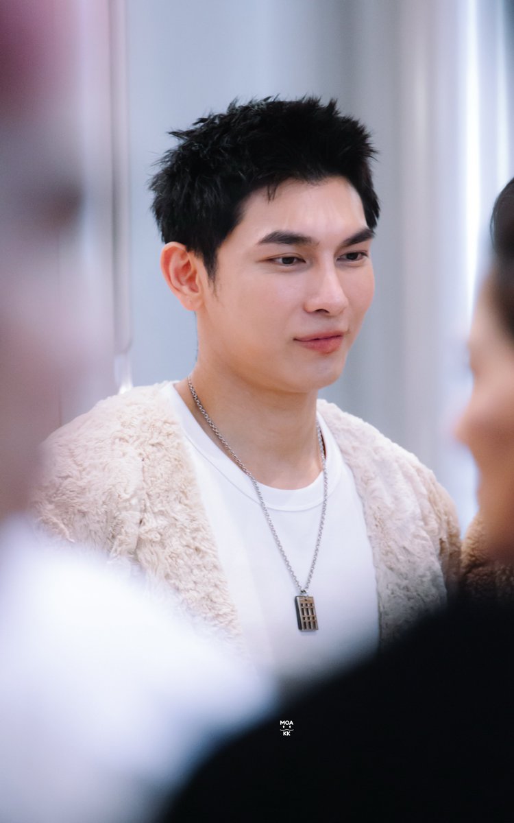 MOA_KK's tweet photo. มิวน่ารักจังเลยน้า🥰

MEWTUL AT POP MART SEACON 

@MSuppasit
#POPMARTxMewTul 
#MewSuppasit https://t.co/f25VPw9ybn